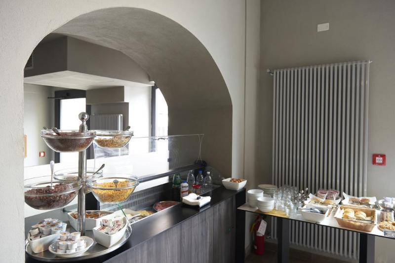 Hotel Due Guerrieri Mantoue Extérieur photo
